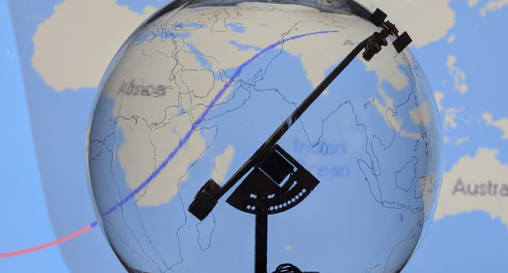 Real-Time ISS Tracker Shows Off The Goods - Hackaday